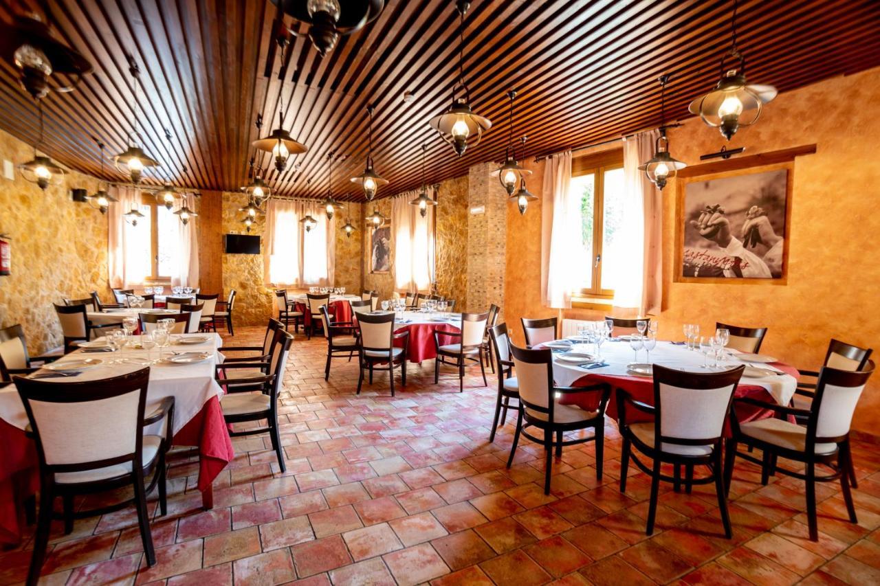 Hostal El Guerrer Todolella Экстерьер фото