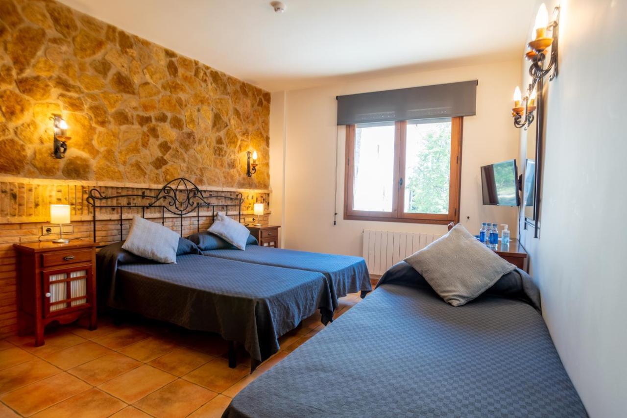 Hostal El Guerrer Todolella Экстерьер фото