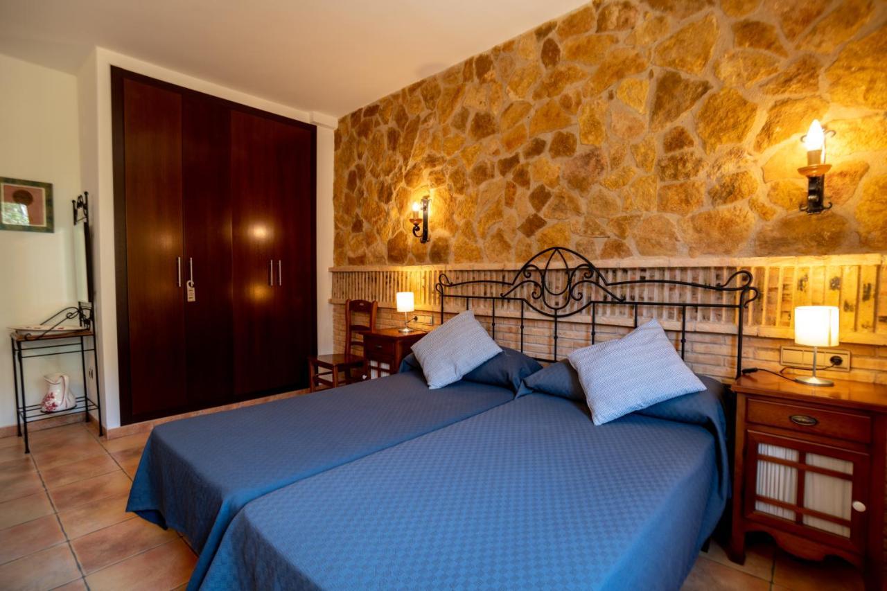 Hostal El Guerrer Todolella Экстерьер фото
