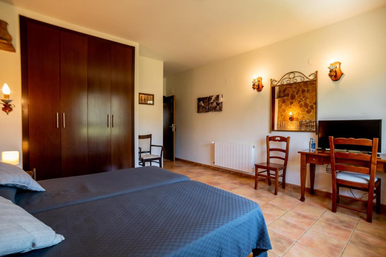 Hostal El Guerrer Todolella Экстерьер фото